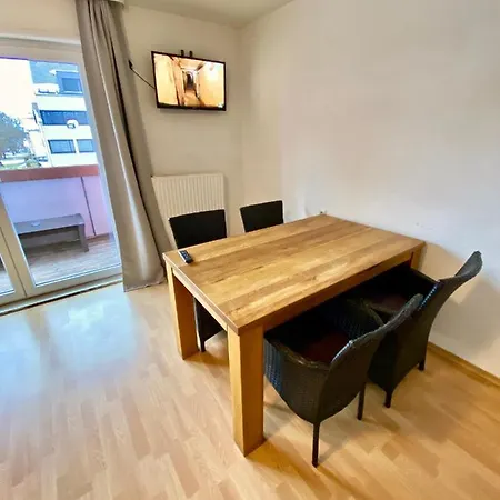 Gemuetliches Wg-zimmer 4, Zentral In Daire